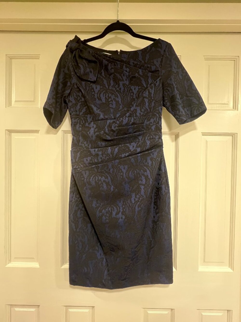 Kay Unger Navy & Black Brocade Ruched Sheath Dress | Shoulder Bow Detail | 10